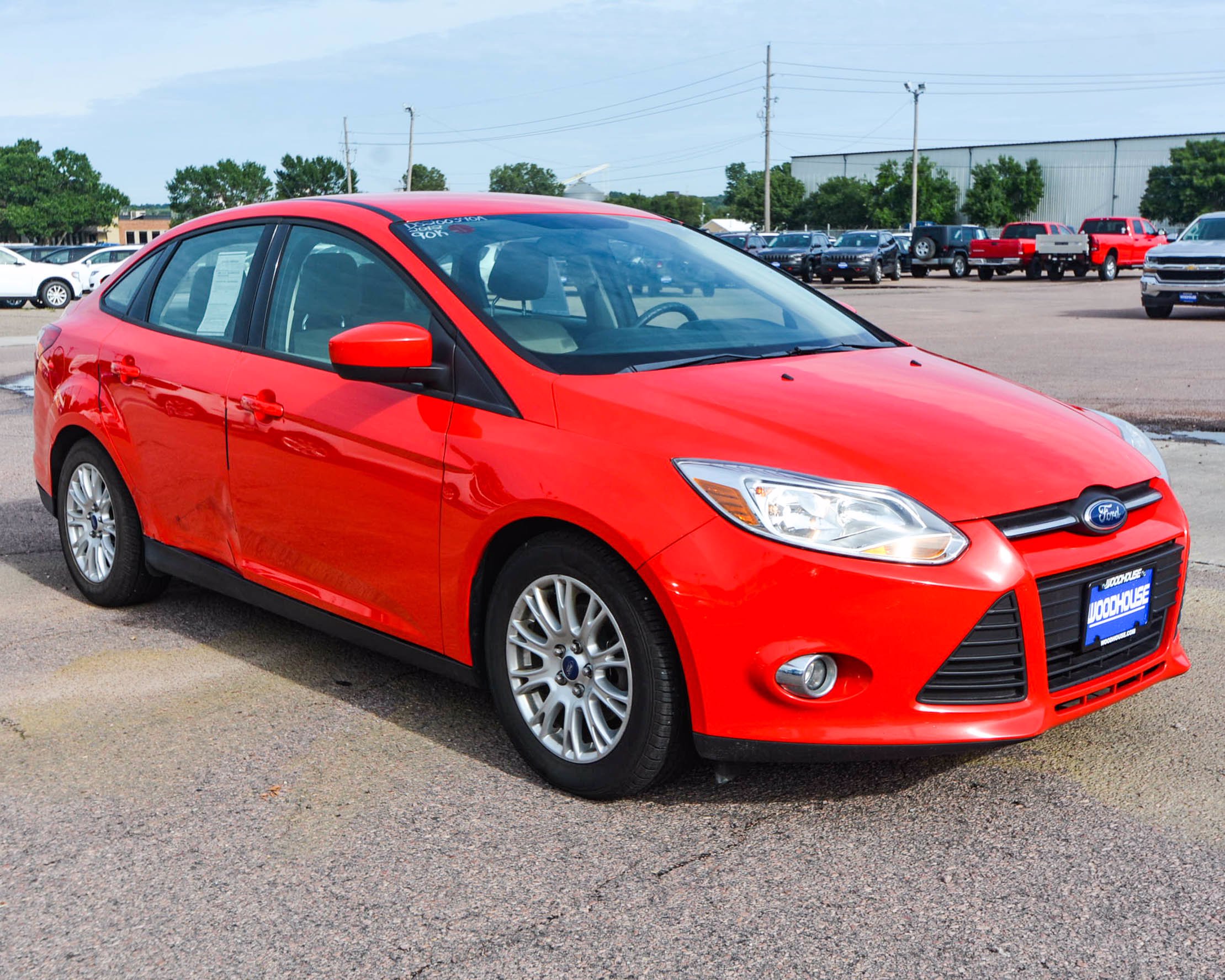 Pre-Owned 2012 Ford Focus SE FWD 4dr Car