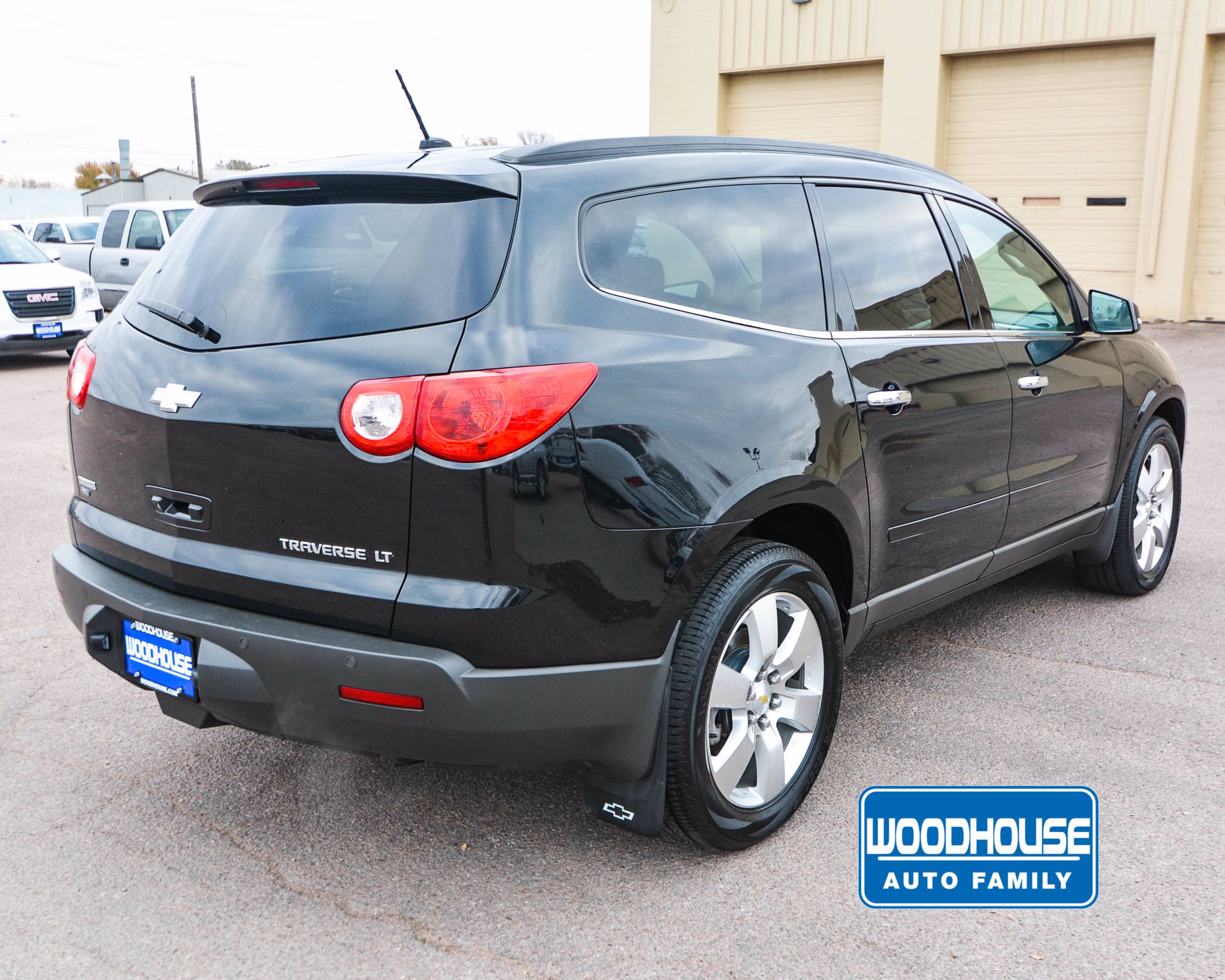 Pre-Owned 2012 Chevrolet Traverse LT w/1LT AWD