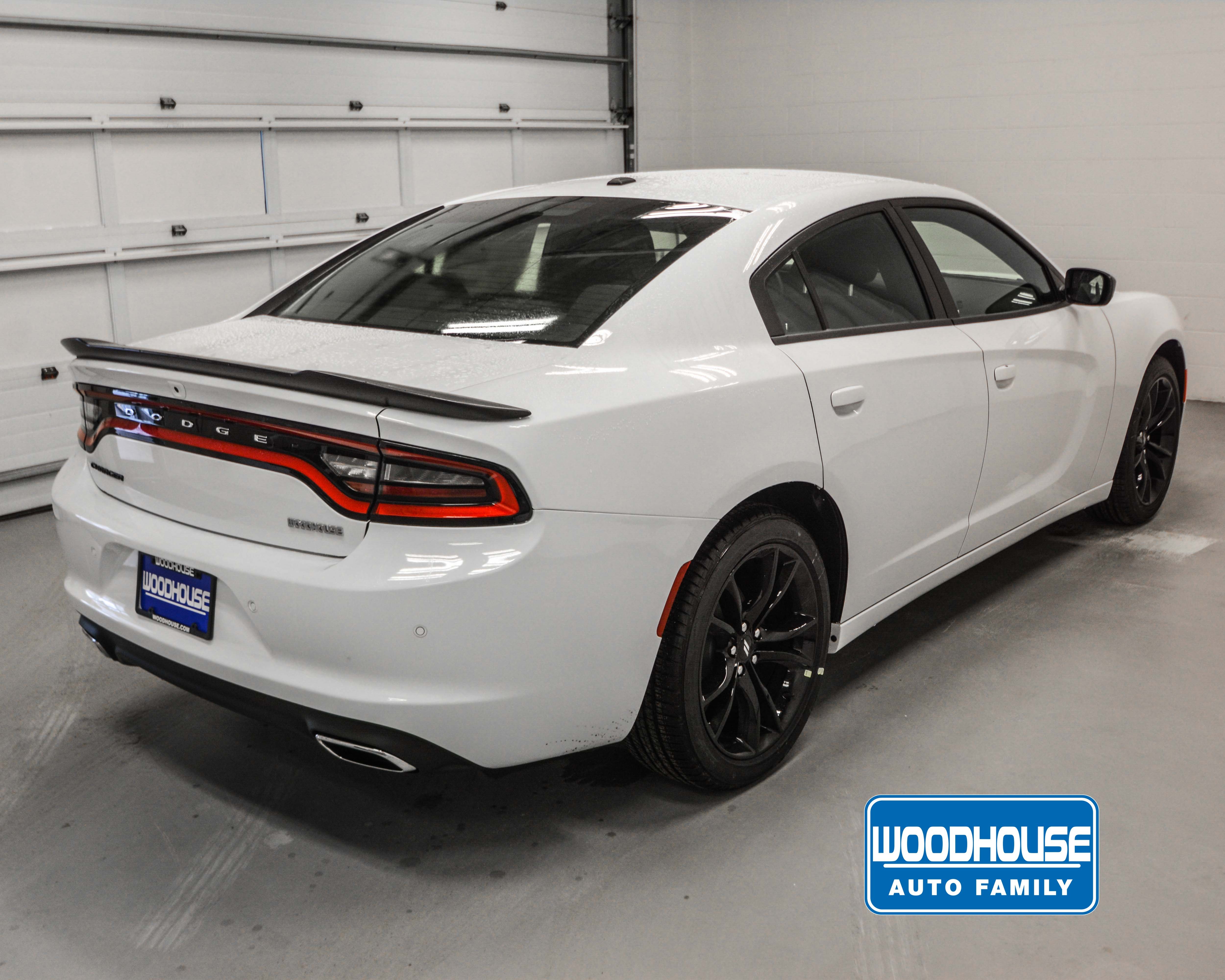 New 2018 DODGE Charger SXT Sedan in Sioux City #CS180040 | Woodhouse ...