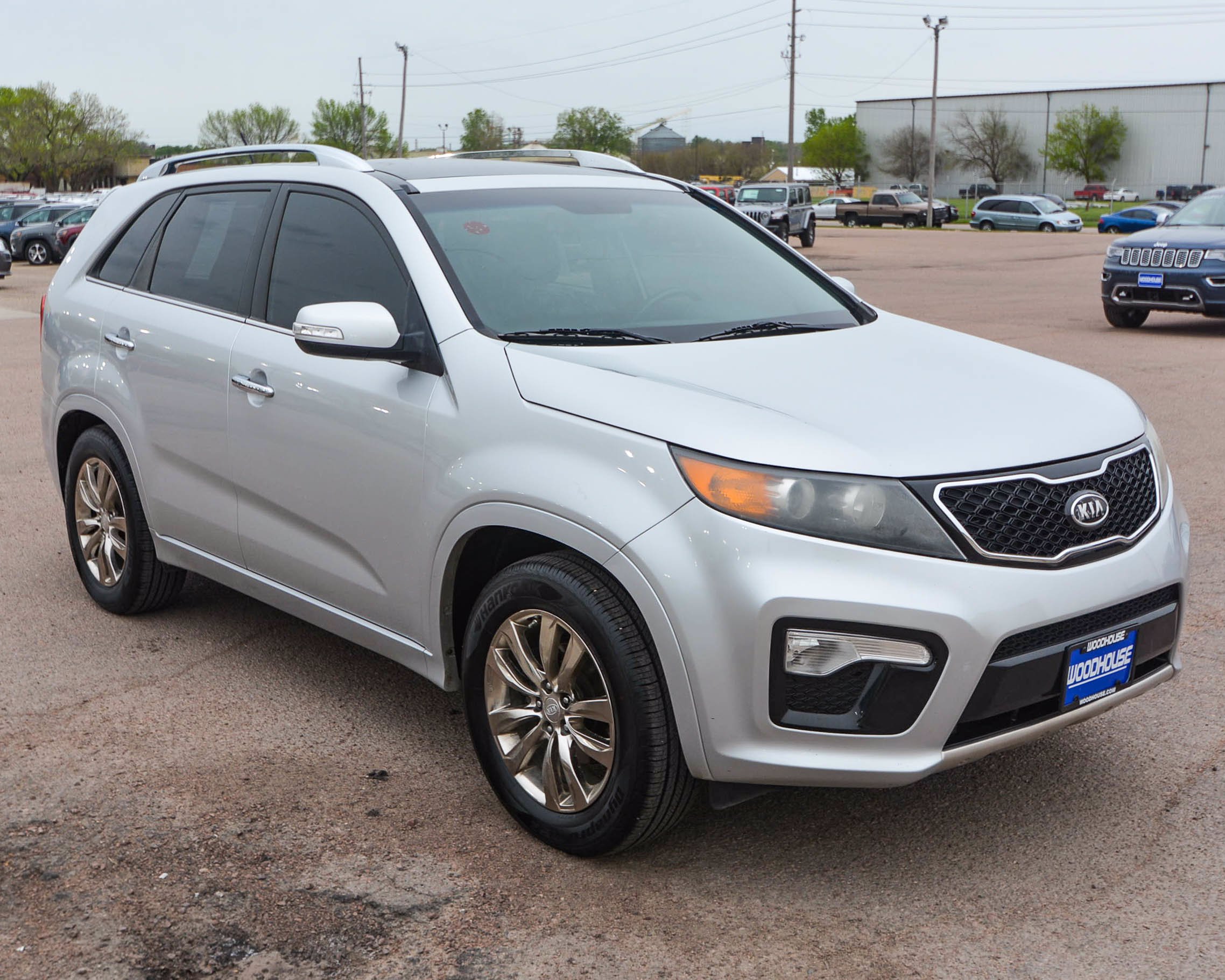 Pre-Owned 2011 Kia Sorento SX With Navigation